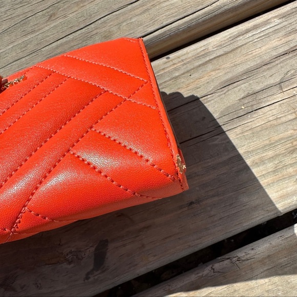 Micheal Kors Wristlet - PEYTON LARGE QUILTED DOUBLE-ZIP - Picture 7 of 9